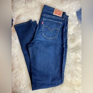 Levi’s 711 Skinny Jeans